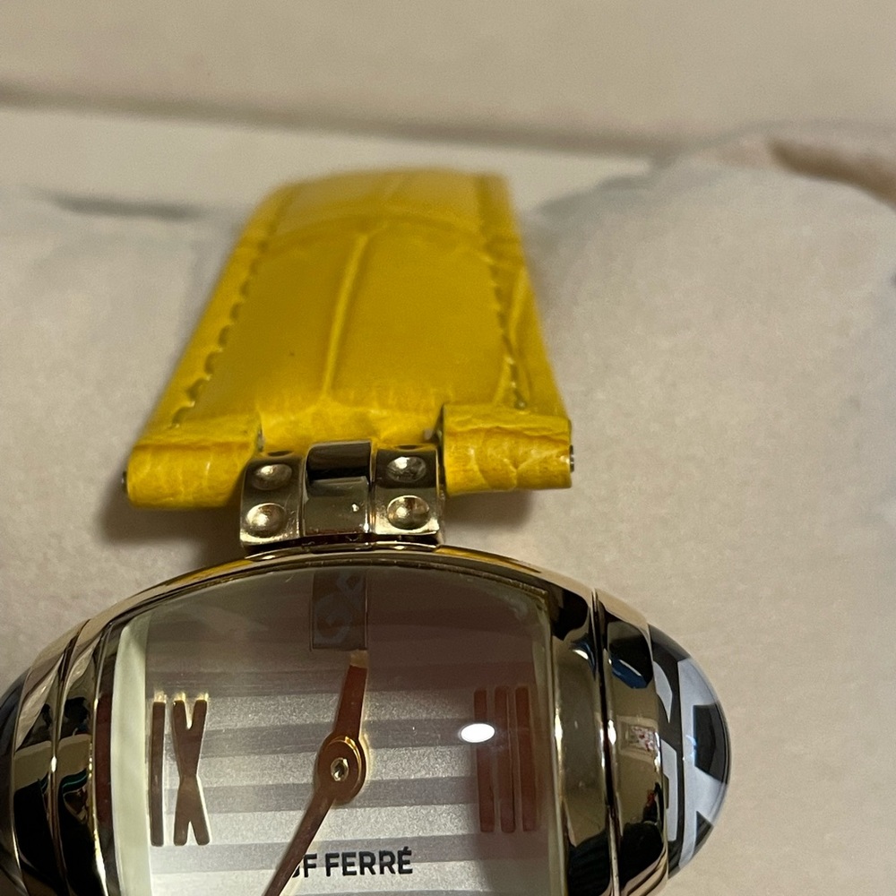 Beautiful Swiss Made timepiece by GF Ferré! Perfect for any fashionista!